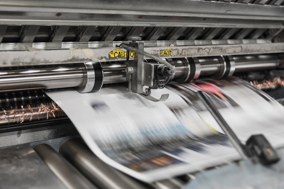 Zalety druku cyfrowego: Jakie korzyści przynosi druk cyfrowy w branży reklamowej?